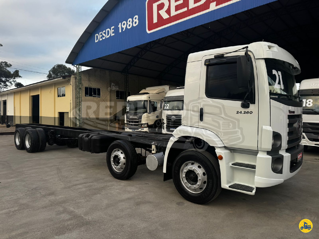 CAMINHAO VOLKSWAGEN VW 24260 Chassis BiTruck 8x2 Redivo Caminhões TUBARAO SANTA CATARINA SC